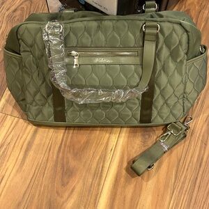 Bella Russo Quilted 18” weekender Duffel Bag new green trending